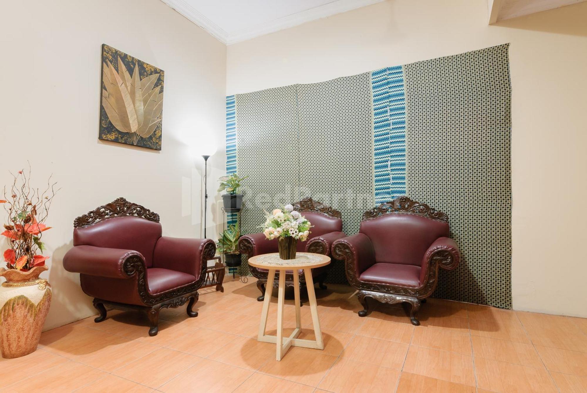 Sr Residence Near Mall Ciputra Cibubur Mitra Reddoorz 베카시 외부 사진