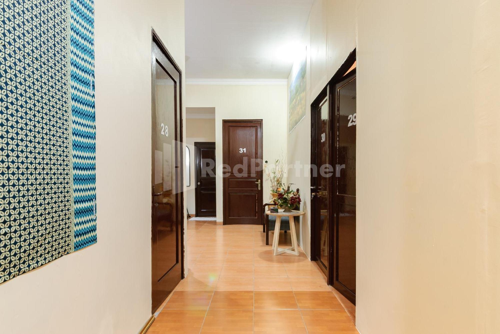 Sr Residence Near Mall Ciputra Cibubur Mitra Reddoorz 베카시 외부 사진