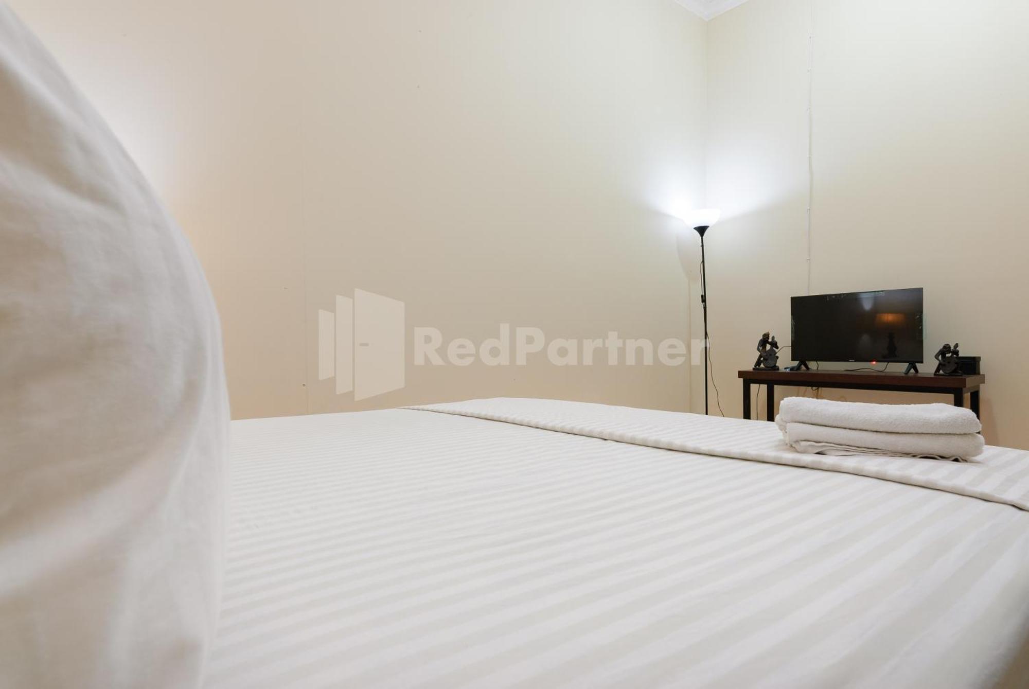 Sr Residence Near Mall Ciputra Cibubur Mitra Reddoorz 베카시 외부 사진