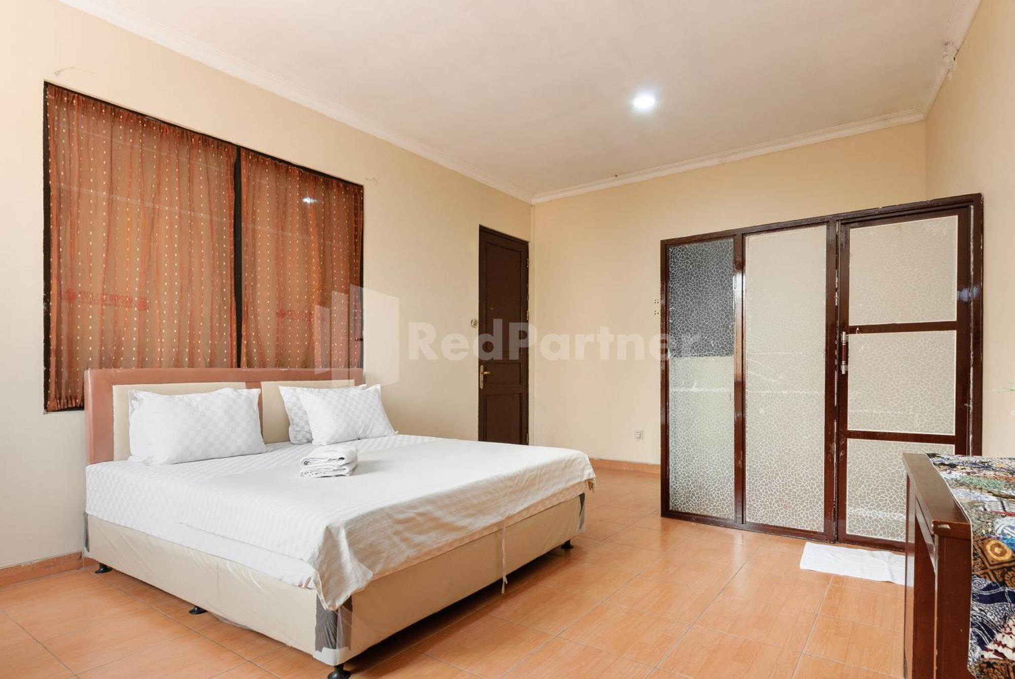 Sr Residence Near Mall Ciputra Cibubur Mitra Reddoorz 베카시 외부 사진